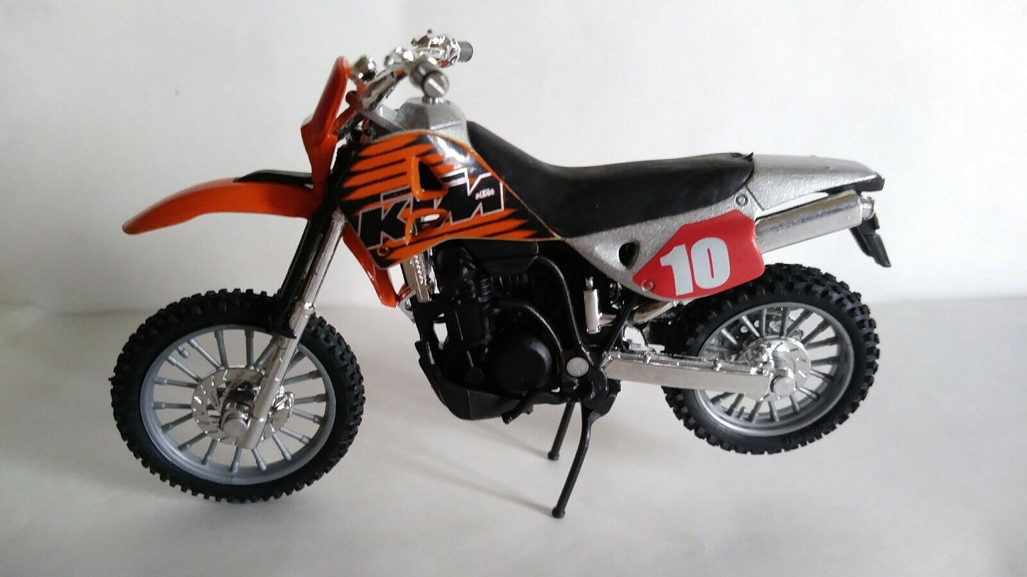 KTM 540 SXC MAISTO SCALA 1/18 (LEGGERE BENE)