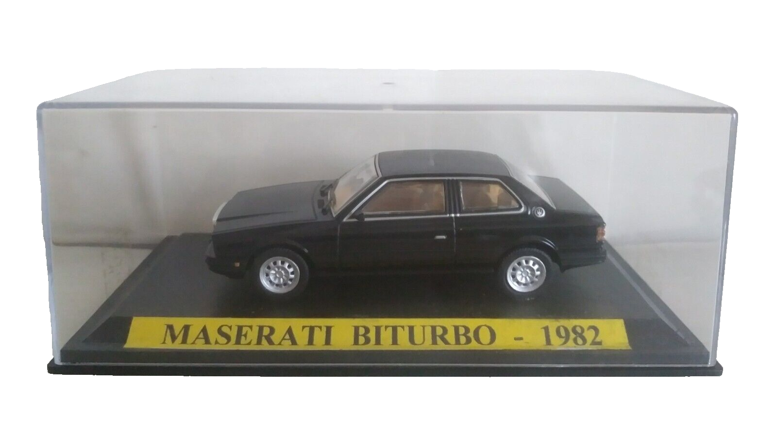EBOND Modellino Maserati Biturbo - 1982 - Die Cast 1:43 - 0279 - Foto 7