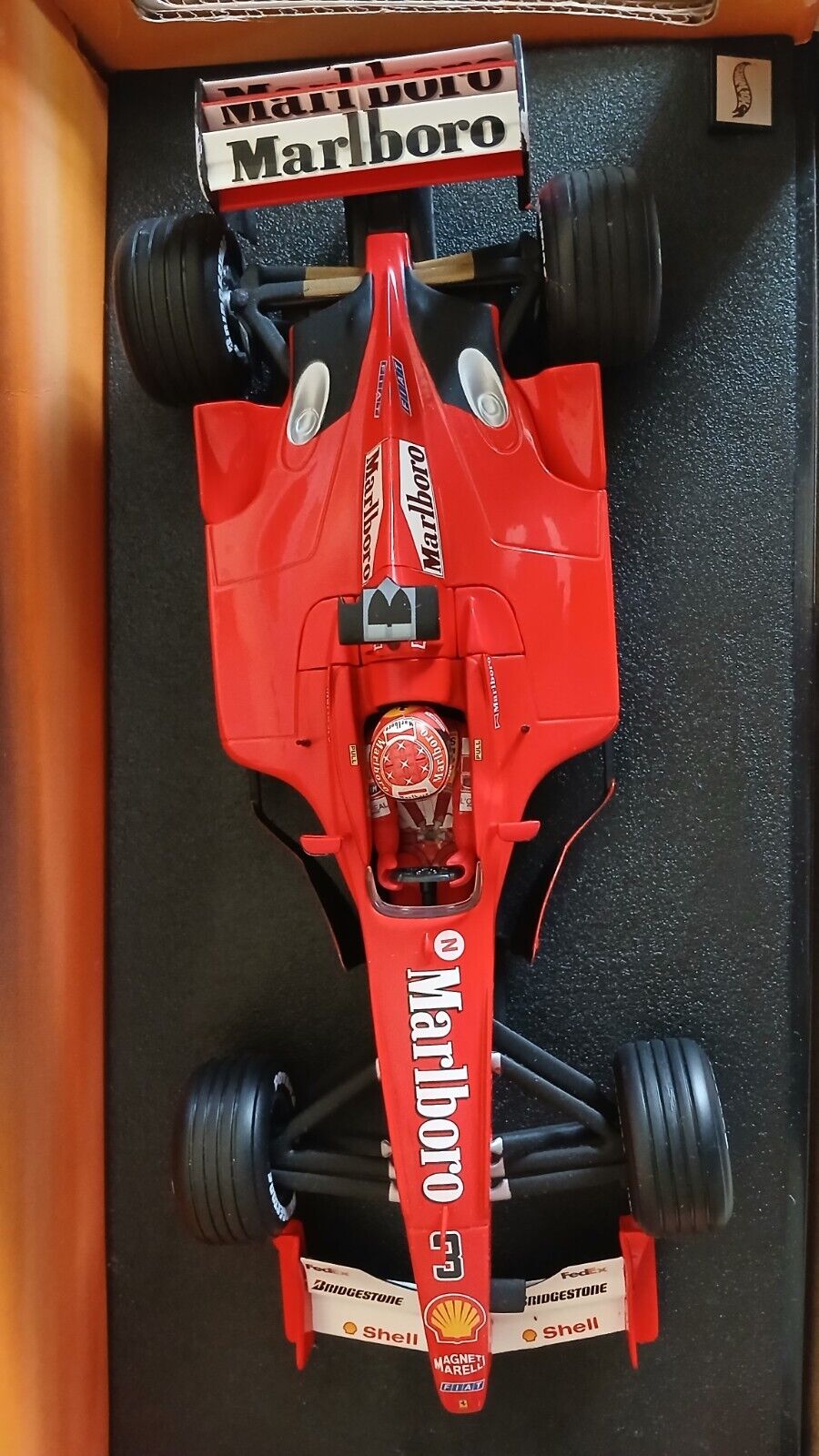 FERRARI F1 2000 "MICHAEL SCHUMACHER" HOTWHEELS SCALA 1/18