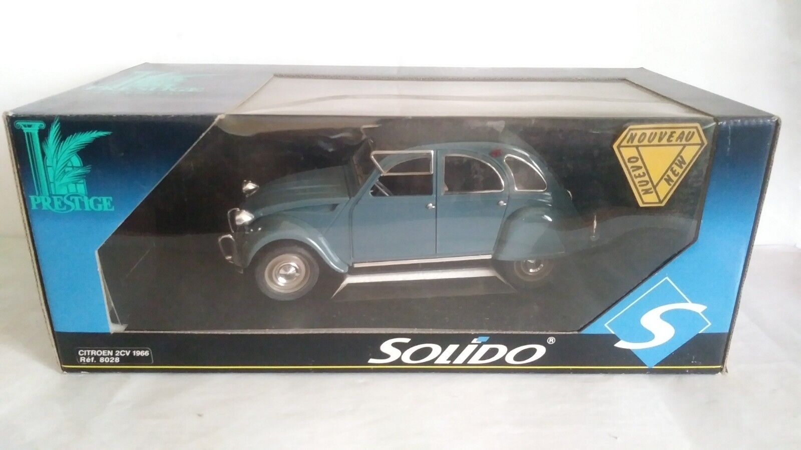 Solido Prestige 1/18 CITROËN 2CV Découvrable 1966 – Beige – Réf. 8029