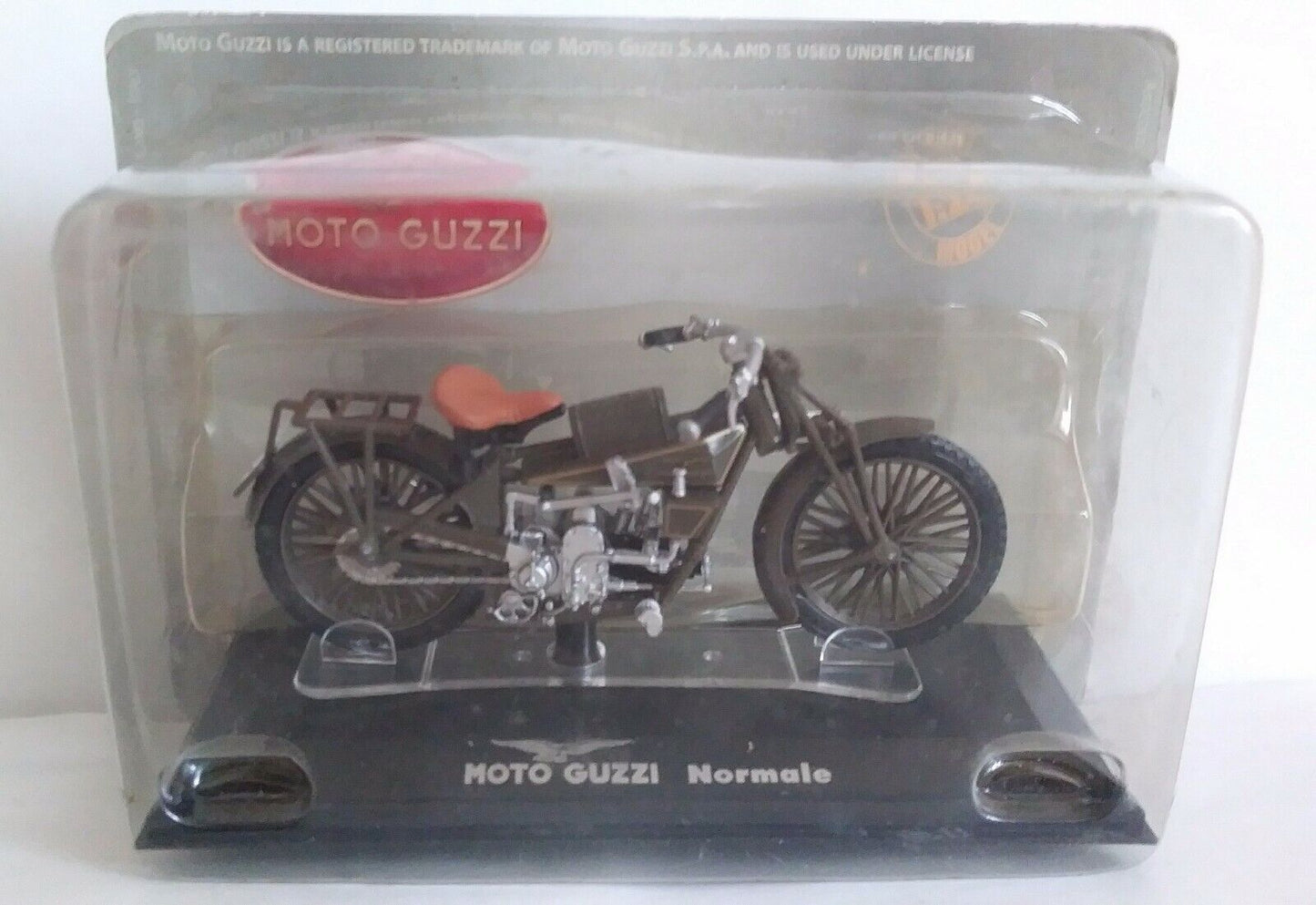 MOTO GUZZI 1:24 SCEGLI DAL MENU A TENDINA