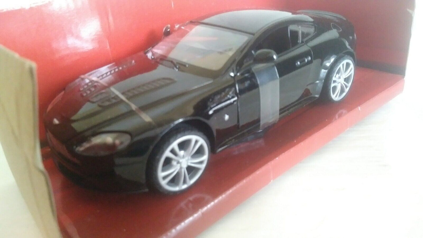 ASTON MARTIN V12 VANTAGE TESCO SCALA 1/24