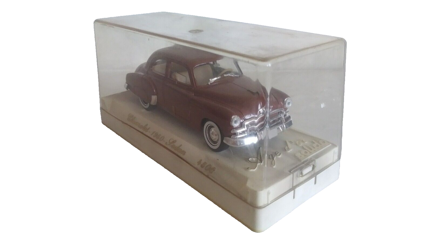 CHEVROLET SEDAN 1960 SOLIDO SCALA 1/43