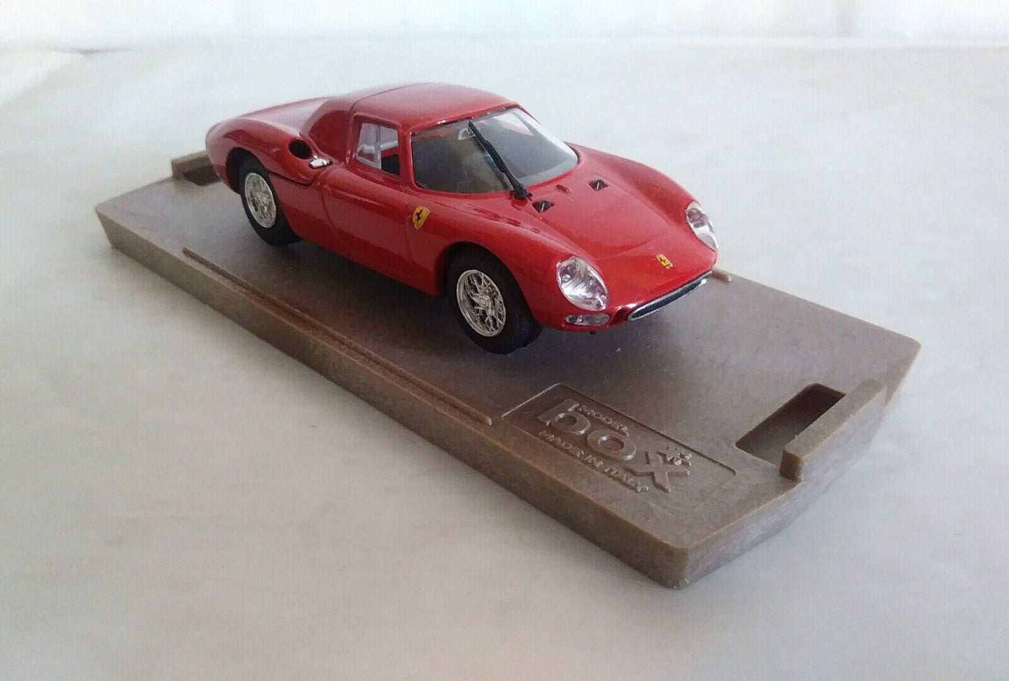 FERRARI 250 LM 1964 MODEL BOX SCALA 1/43