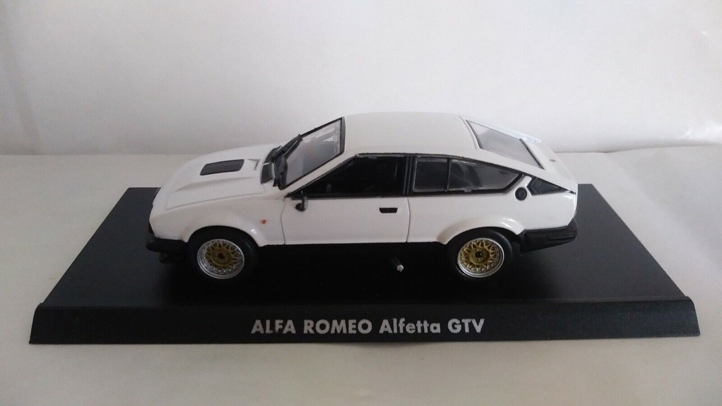 AUTO ITALIANE DA COLLEZIONE 1:43 SCEGLI DAL MENU A TENDINA