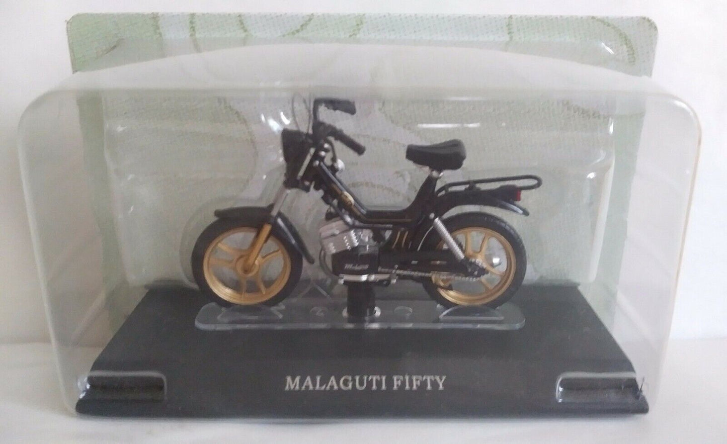 PASSIONE MOTORINI 1:18 SCEGLI DAL MENU A TENDINA