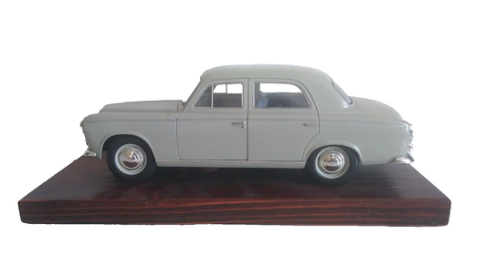 PANHARD PL 17 SOLIDO SCALA 1/18