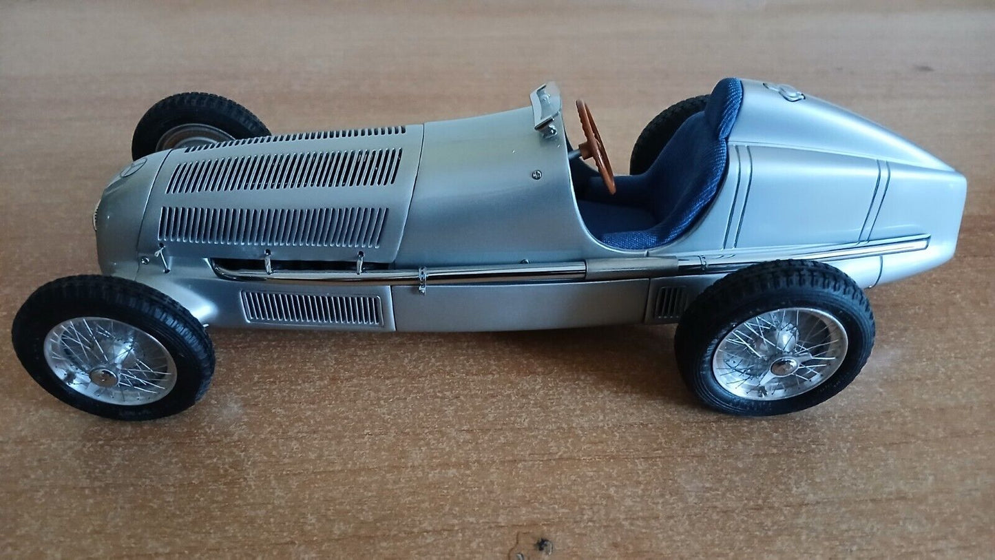 MERCEDES-BENZ W25 - 1934 CMC SCALA 1/18