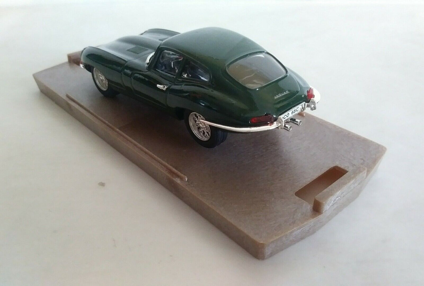 JAGUAR E-TYPE "INGLESE" MODEL BOX SCALA 1/43