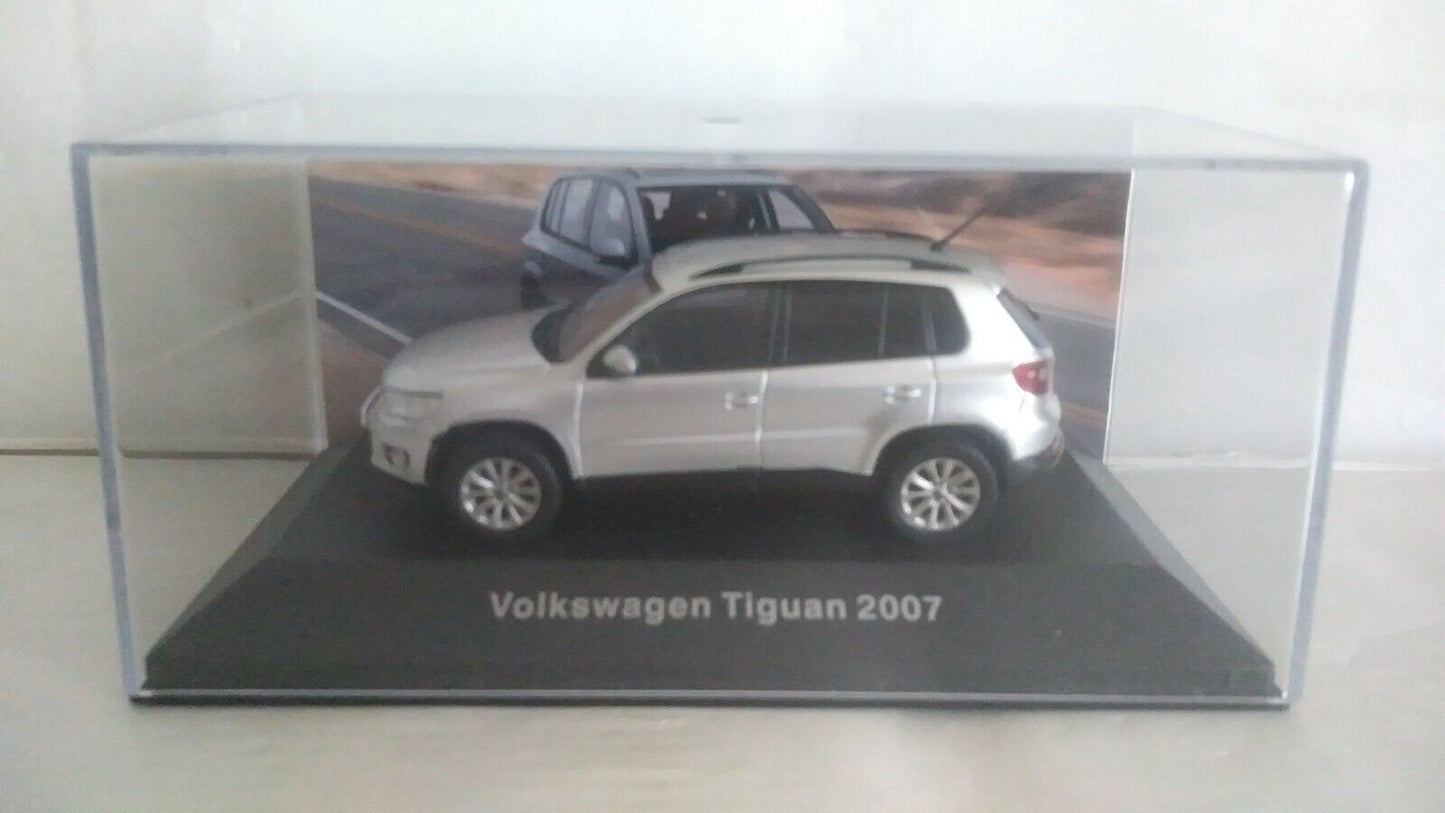 VOLKSWAGEN COLLECTION 1:43 SCEGLI DAL MENU A TENDINA