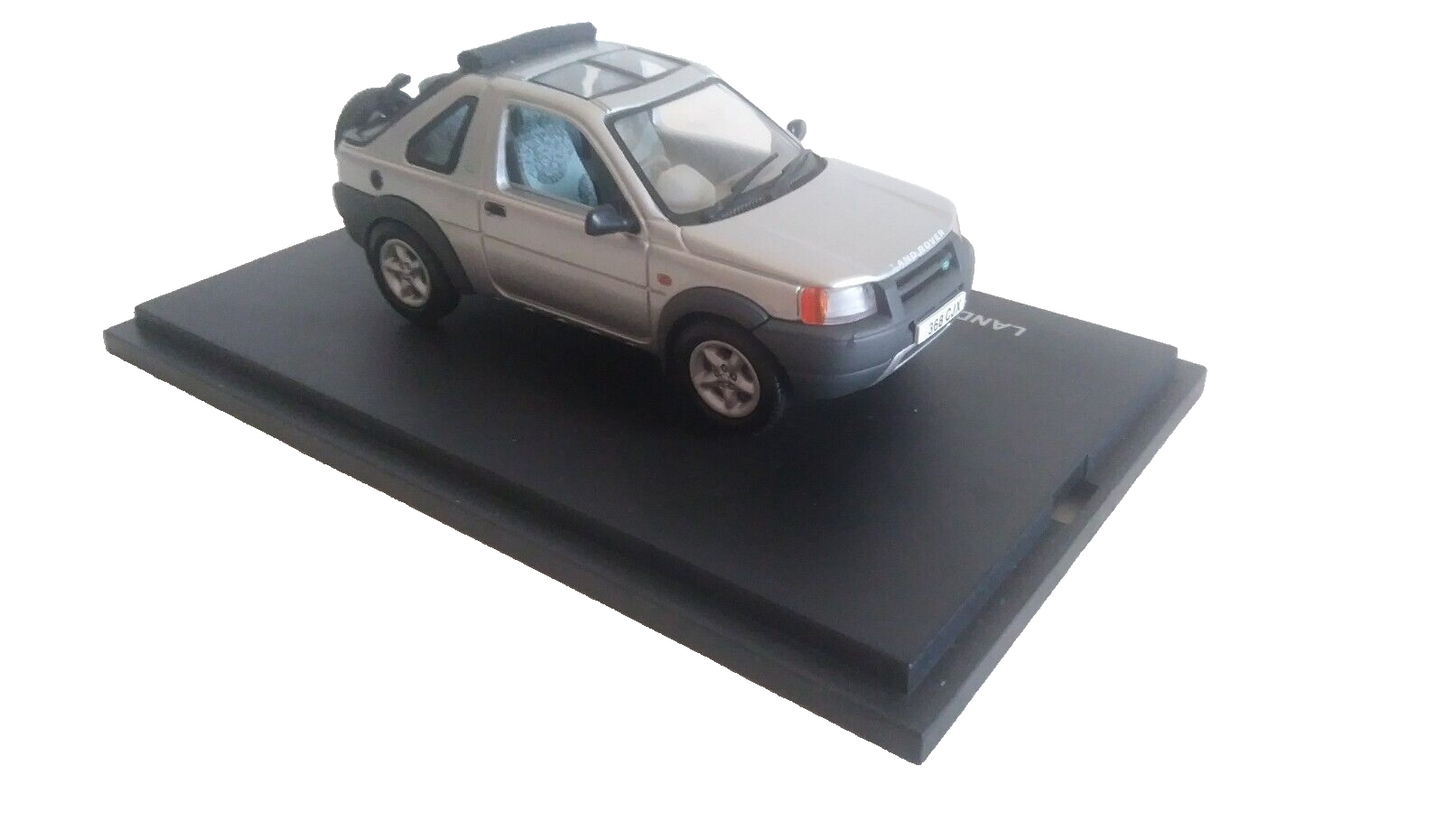 LAND ROVER FREELANDER OPEN BACK 1998 EAGLE'S RACE SCALA 1/43