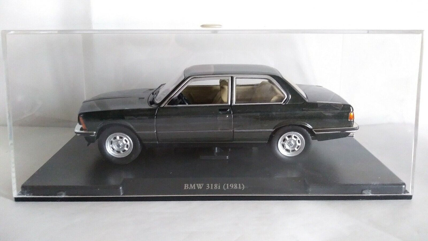 AUTO VINTAGE DELUXE COLLECTION 1/24 SCEGLI DAL MENU A TENDINA