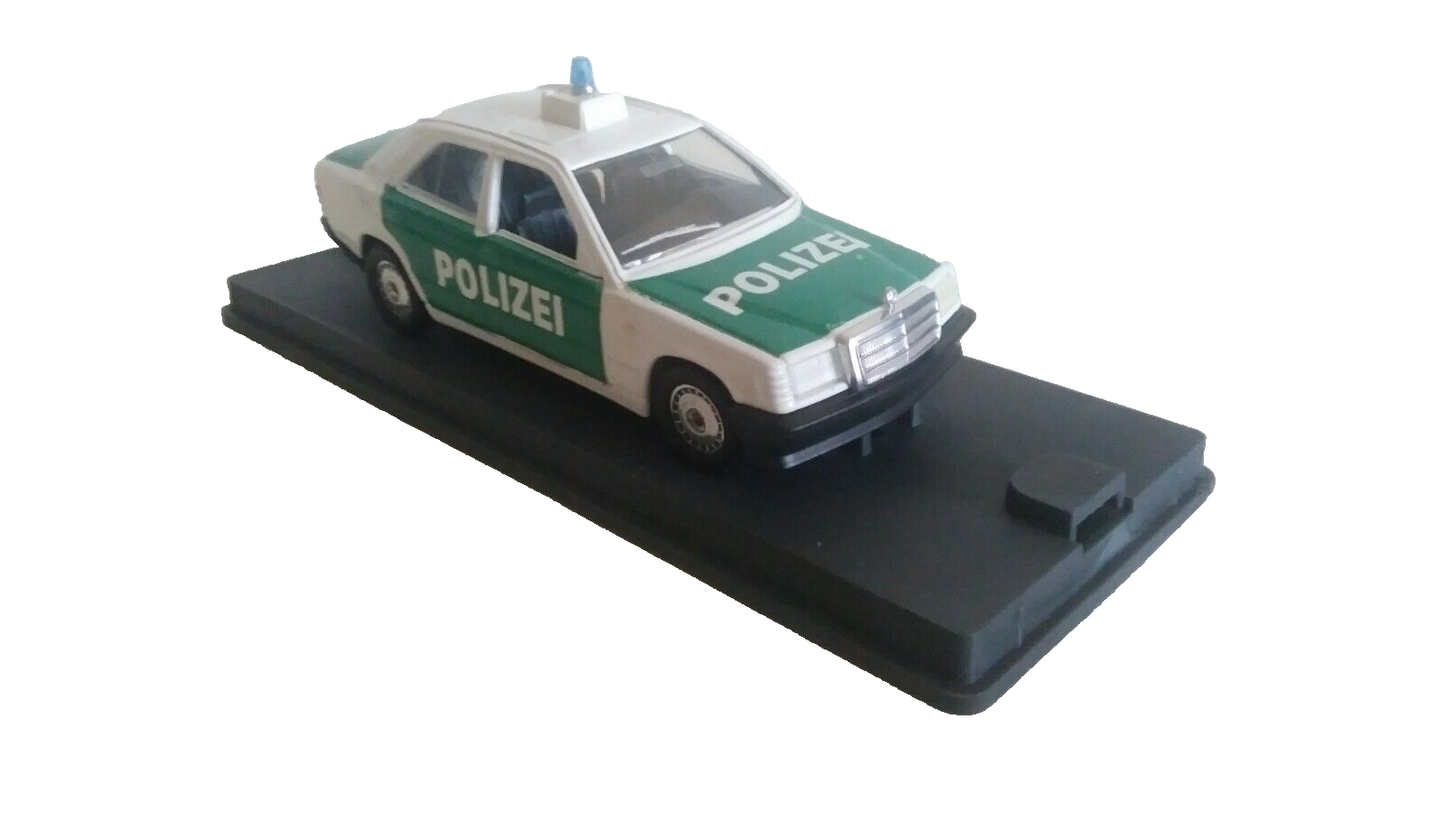 MERCEDES 190 POLIZIA TEDESCA VEREM 1/43