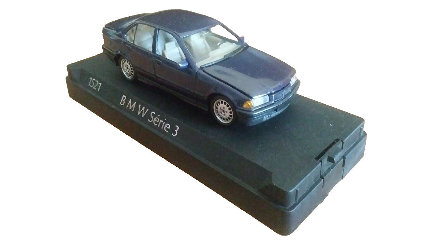 BMW SERIE 3 SOLIDO 1/43