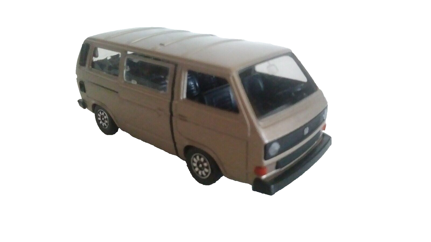 VOLKSWAGEN CARAVELLE SYNCRO SCHABAK SCALA 1/43