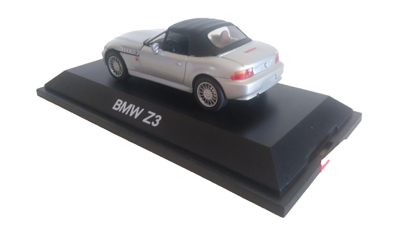 BMW Z3 GESCHLOSSEN SCHUCO SCALA 1/43