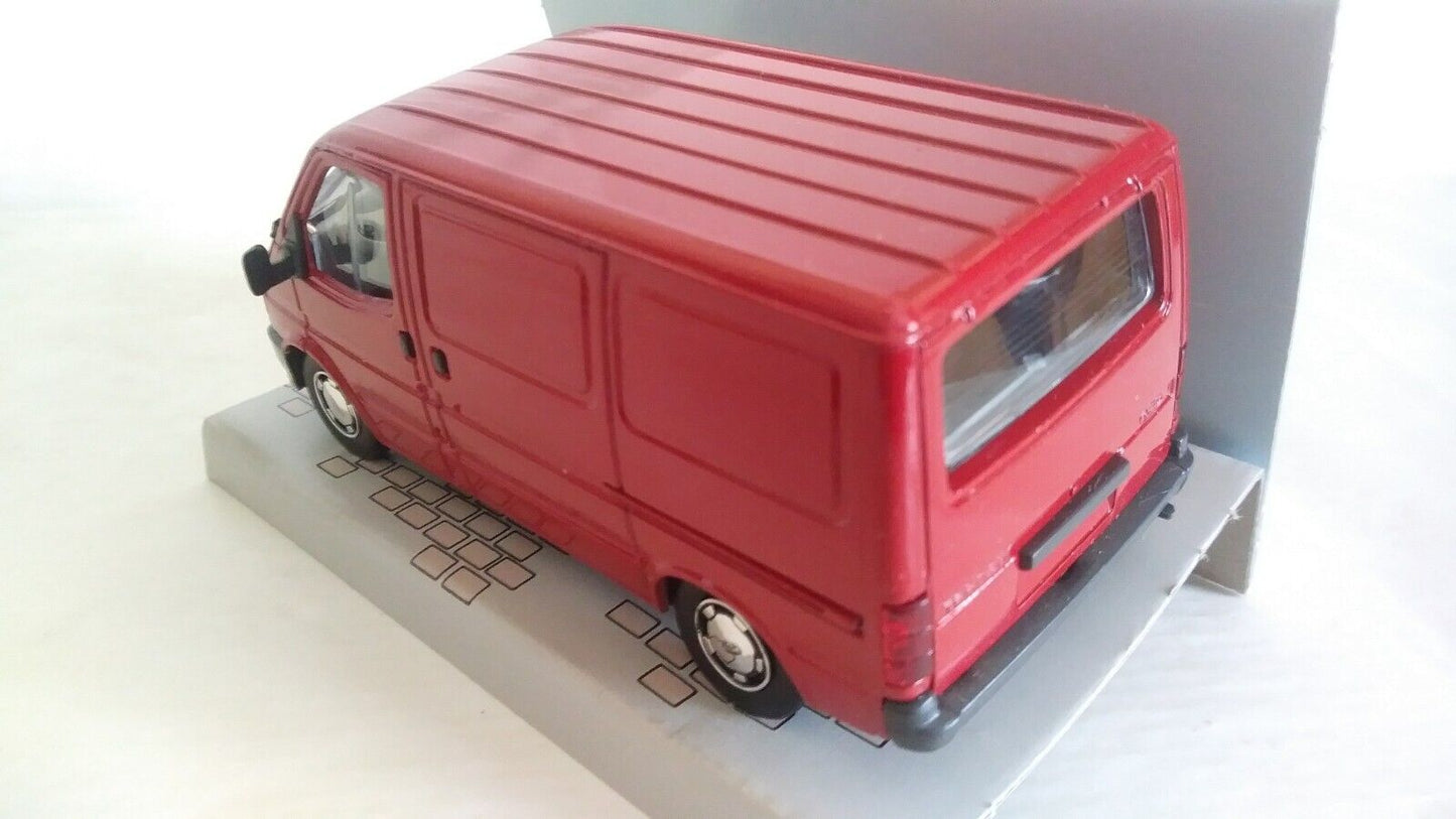 FORD TRANSIT MINIBUS SCHABAK SCALA 1/35