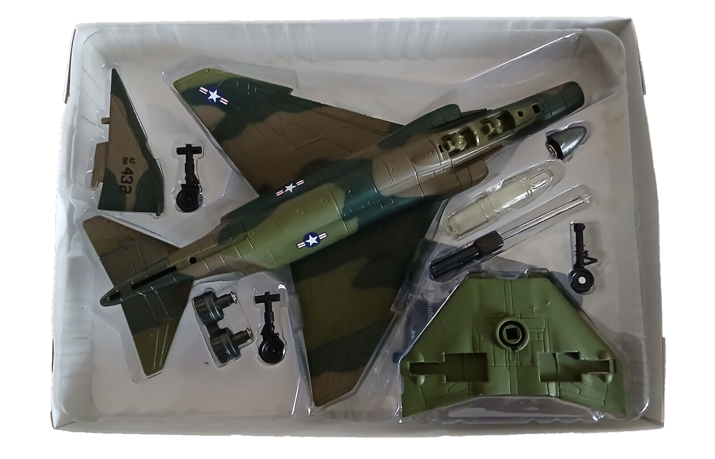 F-4 PHANTOM SKY PILOT NEW RAY SCALA 1/72