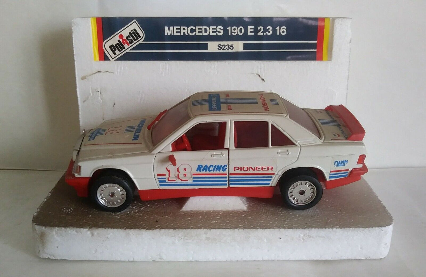 MERCEDES 190 E 2.3 16 POLISTIL SCALA 1/25