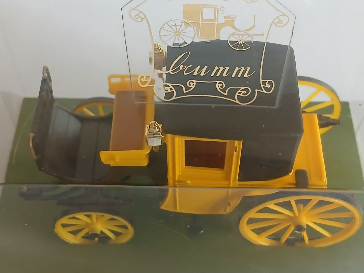 47303181