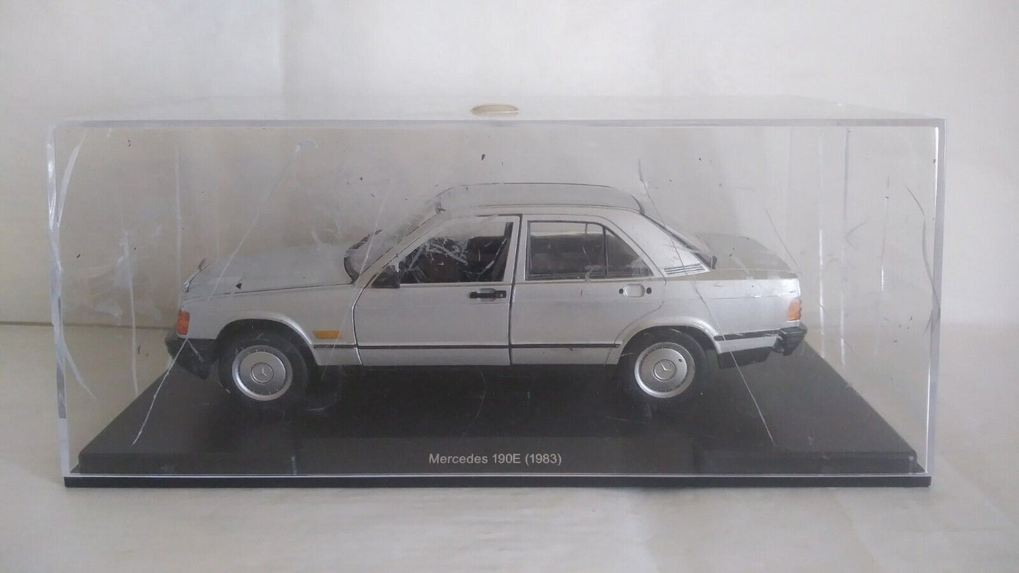 MERCEDES 190E - 1983 SCALA 1/24