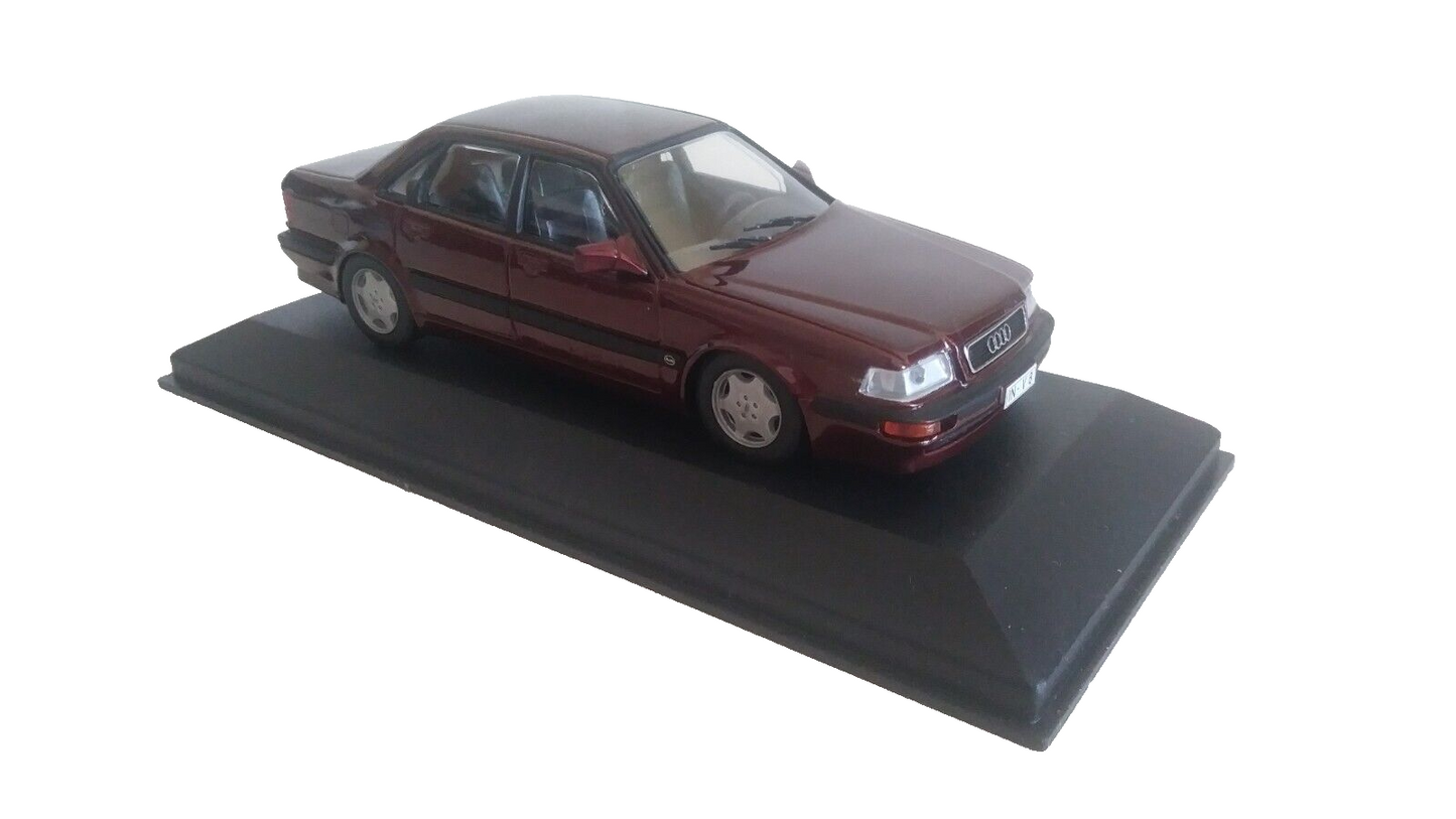AUDI V8 QUATTRO STREET MINICHAMPS SCALA 1/43