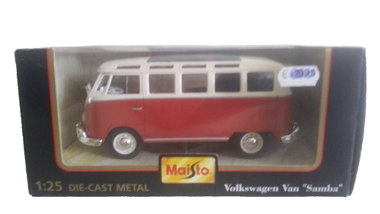 VOLKSWAGEN VAN "SAMBA" MAISTO SCALA 1/25