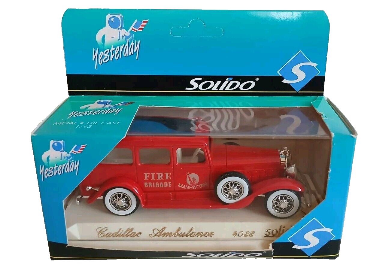 CADILLAC AMBULANCE SOLIDO 1/43