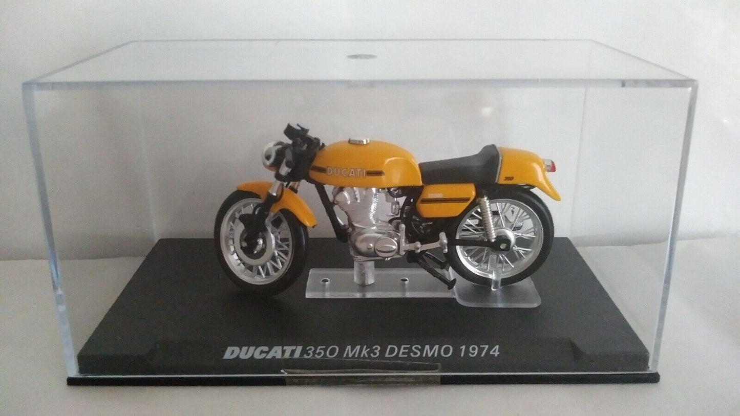 PASSIONE DUCATI 1:24 SCEGLI DAL MENU A TENDINA