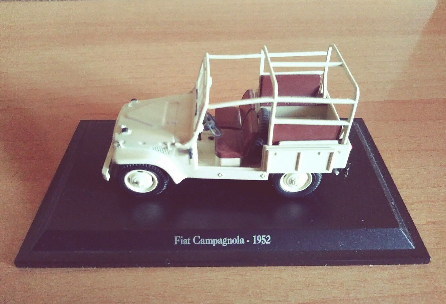 FIAT CAMPAGNOLA 1952 NOREV SCALA 1/43 (LEGGERE BENE)