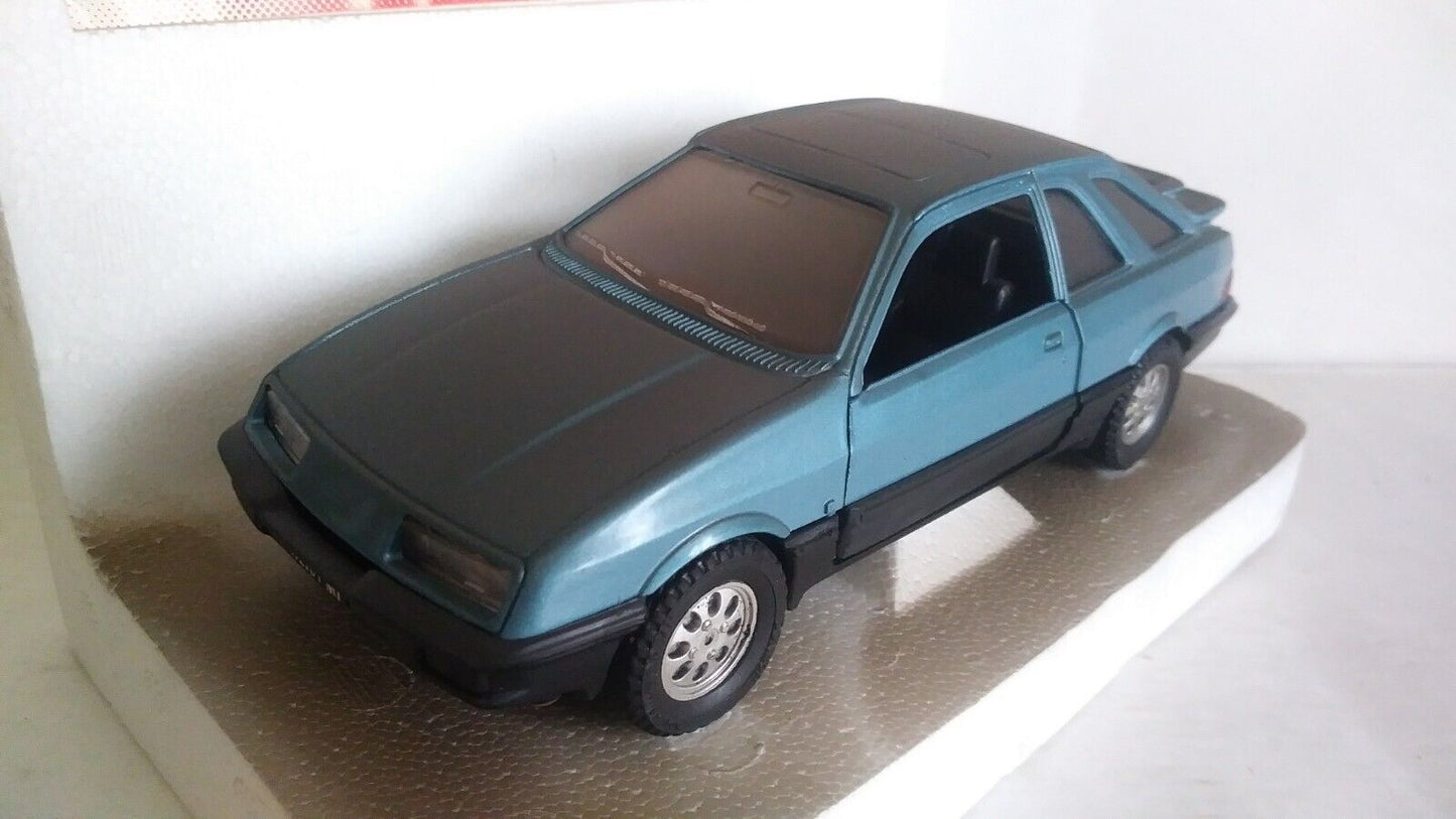 FORD SIERRA POLISTIL SCALA 1/25