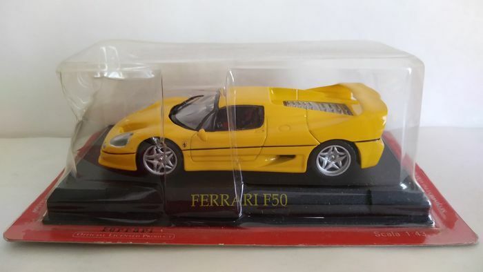 FERRARI COLLECTION SCEGLI DAL MENU A TENDINA