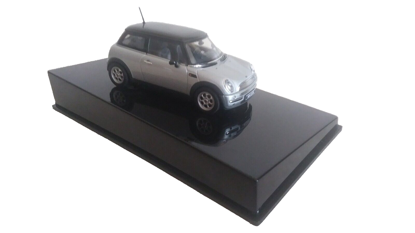 BMW MINI COOPER AUTOART 1/43