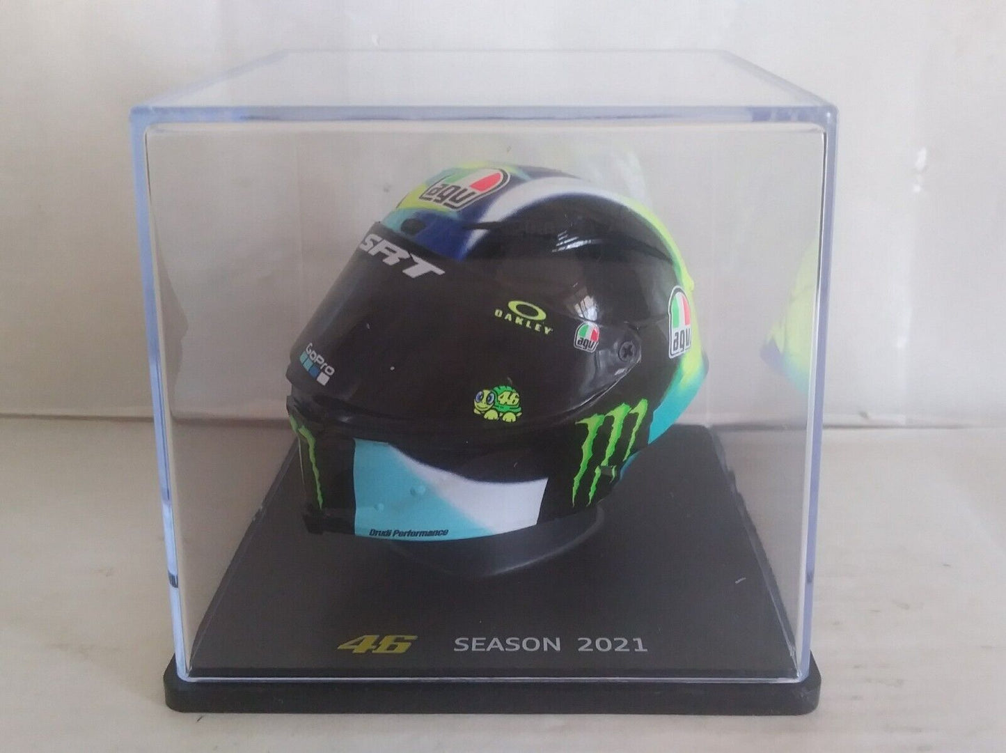 CASCHI - HELMET - VALENTINO ROSSI SCEGLI DAL MENU A TENDINA