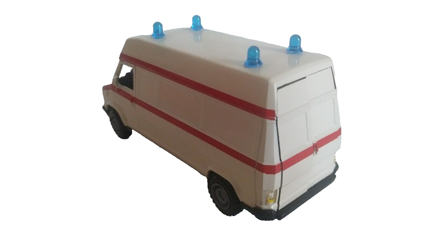 FIAT DUCATO NZG SCALA 1/43