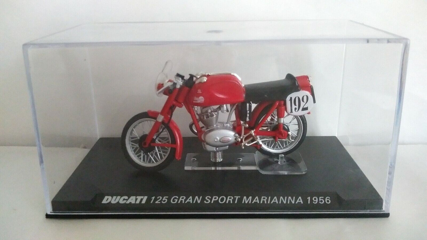 PASSIONE DUCATI 1:24 SCEGLI DAL MENU A TENDINA