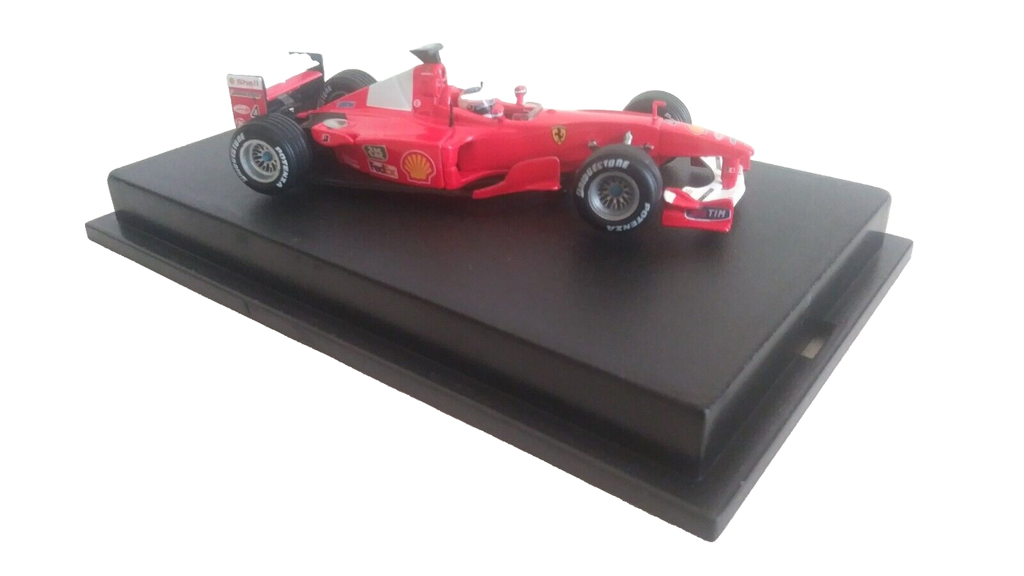 FERRARI F2001 RUBENS BARRICHELLO HOTWHEELS SCALA 1/43