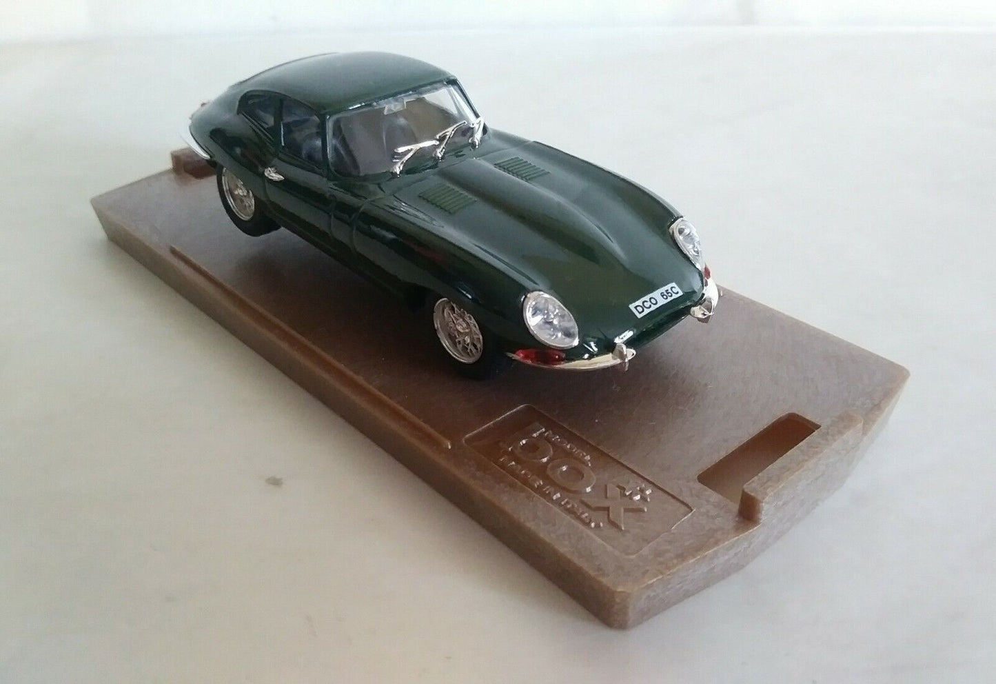 JAGUAR E-TYPE "INGLESE" MODEL BOX SCALA 1/43