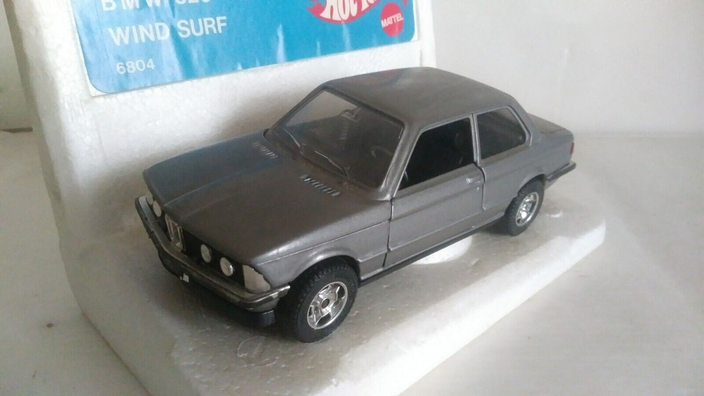 BMW 320 HOTWHEELS SCALA 1/25