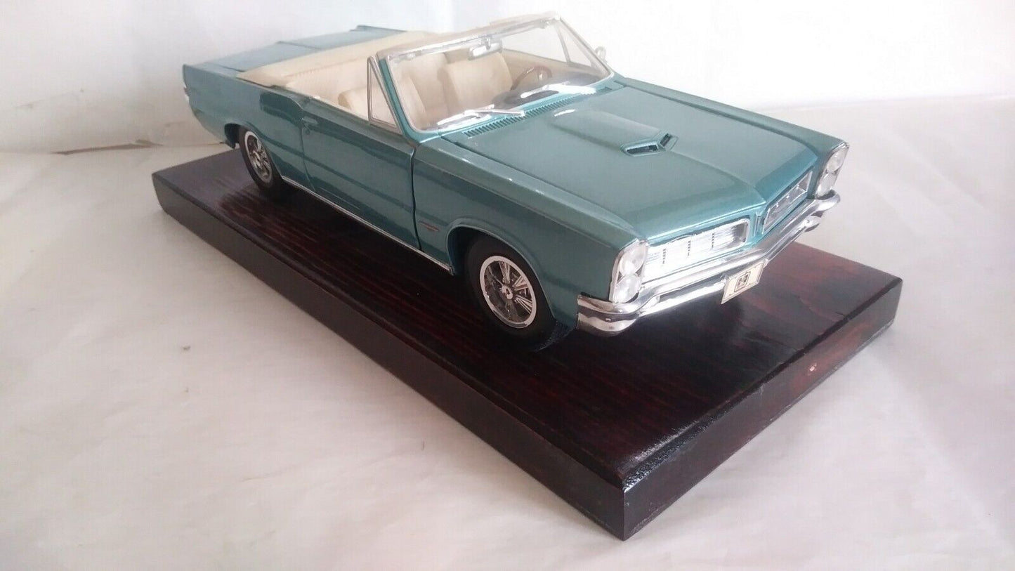 PONTIAC GTO 1965 MAISTO SCALA 1/18