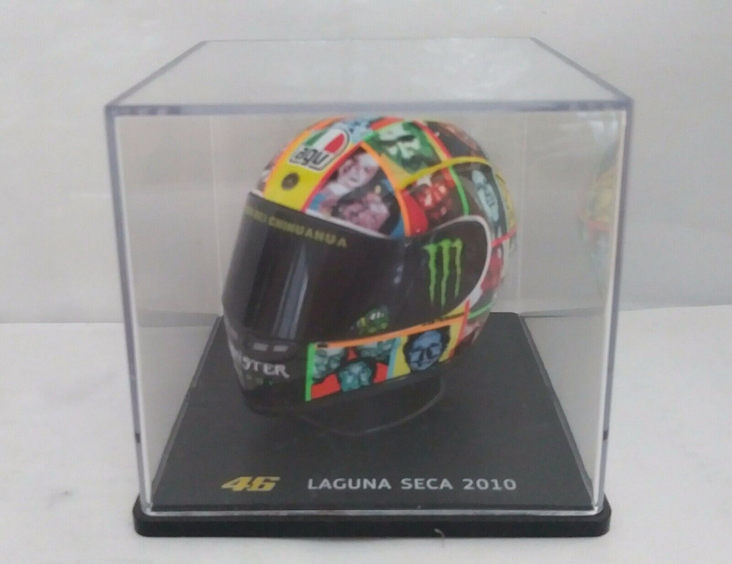 CASCHI - HELMET - VALENTINO ROSSI SCEGLI DAL MENU A TENDINA