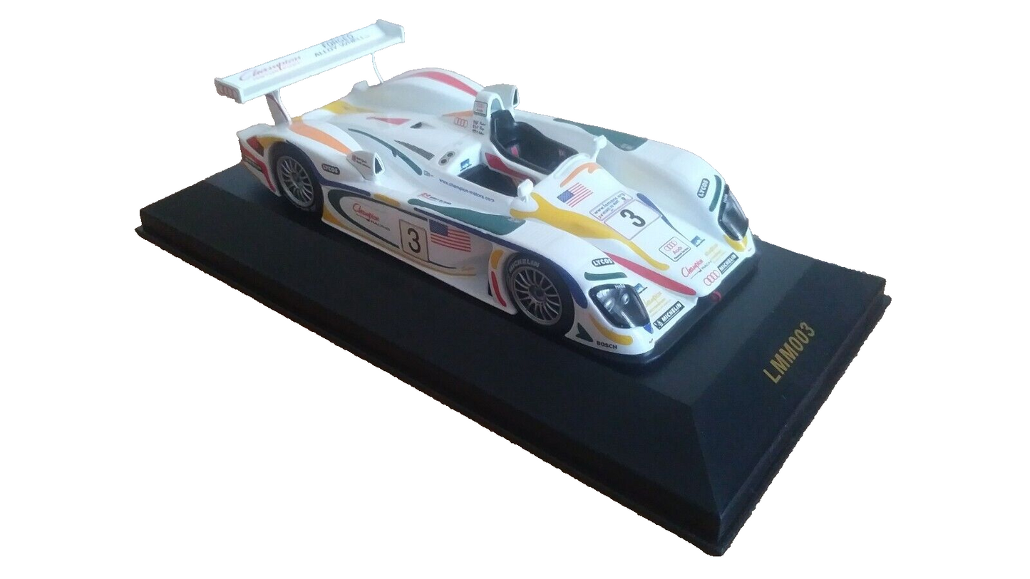 AUDI R8 TEAM CHAMPION LE MANS 2001 IXO SCALA 1/43