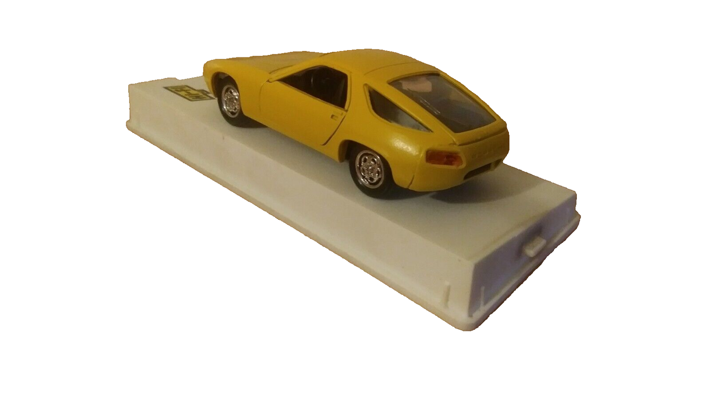 PORSCHE 928 S SOLIDO 1/43