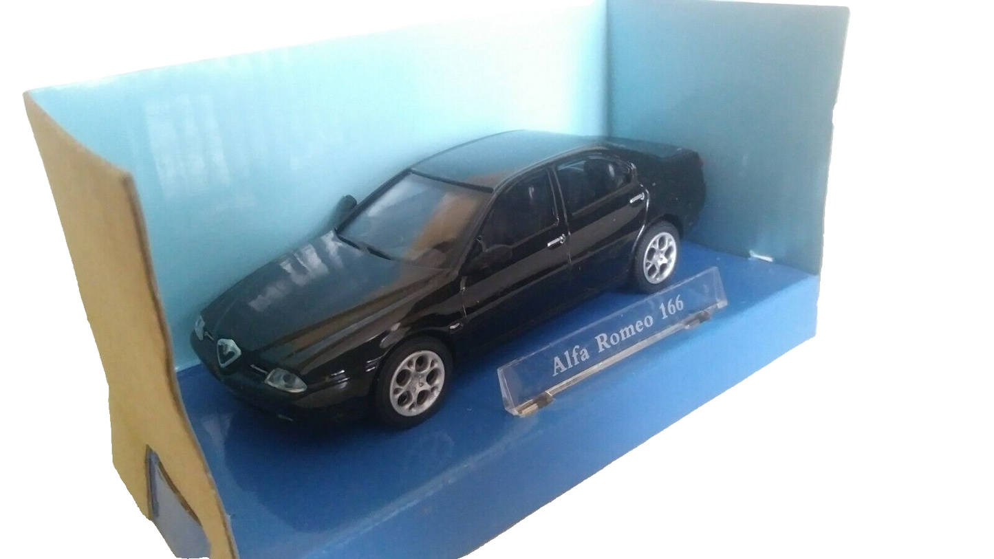 ALFA ROMEO 156 CARARAMA SCALA 1/43