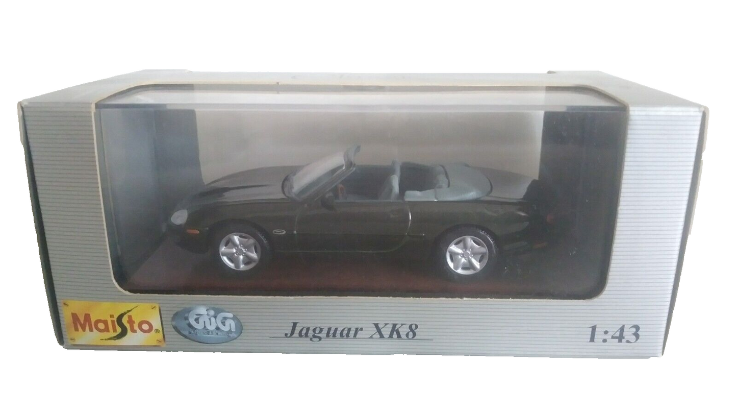 JAGUAR XK8 MAISTO 1/43