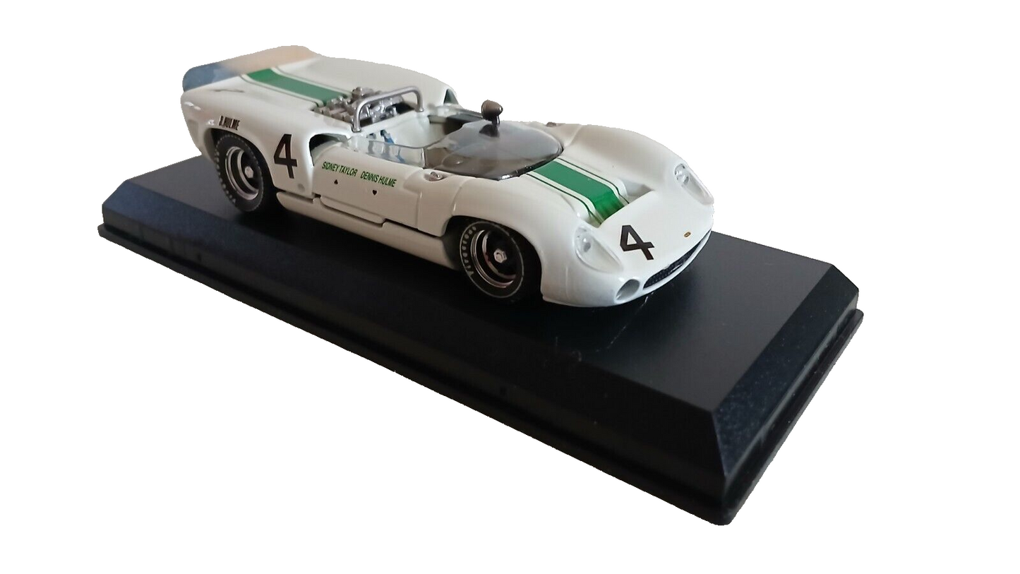 LOLA T70 SPYDER OULTON PARK 1985 BEST MODEL SCALA 1/43