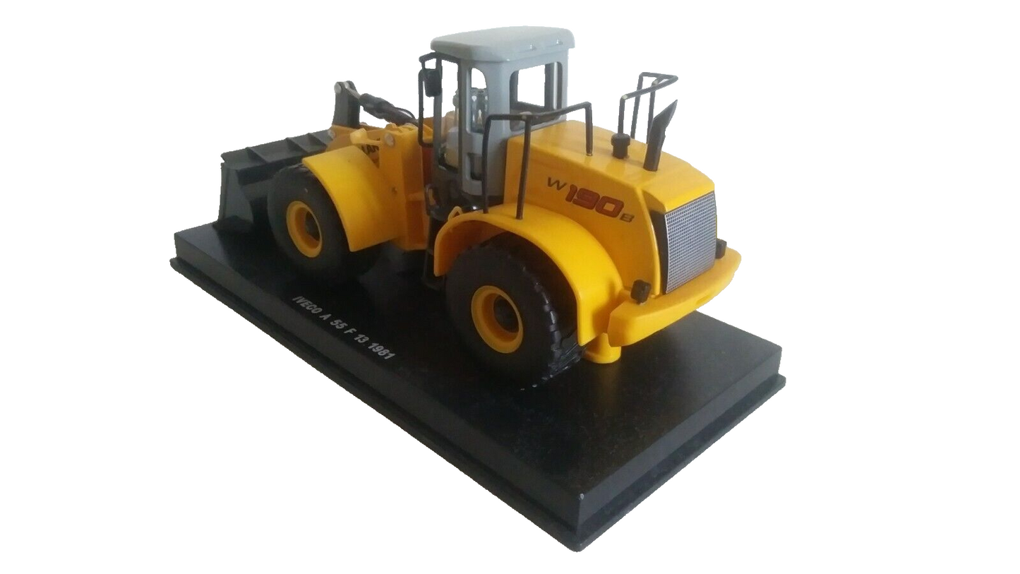 NEW HOLLAND W190B MOTORAMA SCALA 1/50