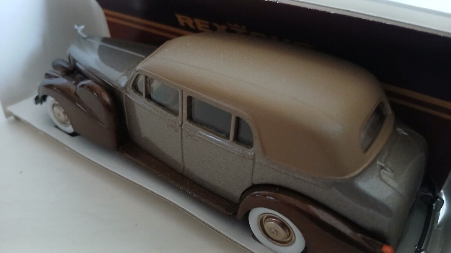 CADILLAC V16 COUPE' DE VILLE 1938-1940 REXTOYS SCALA 1/43