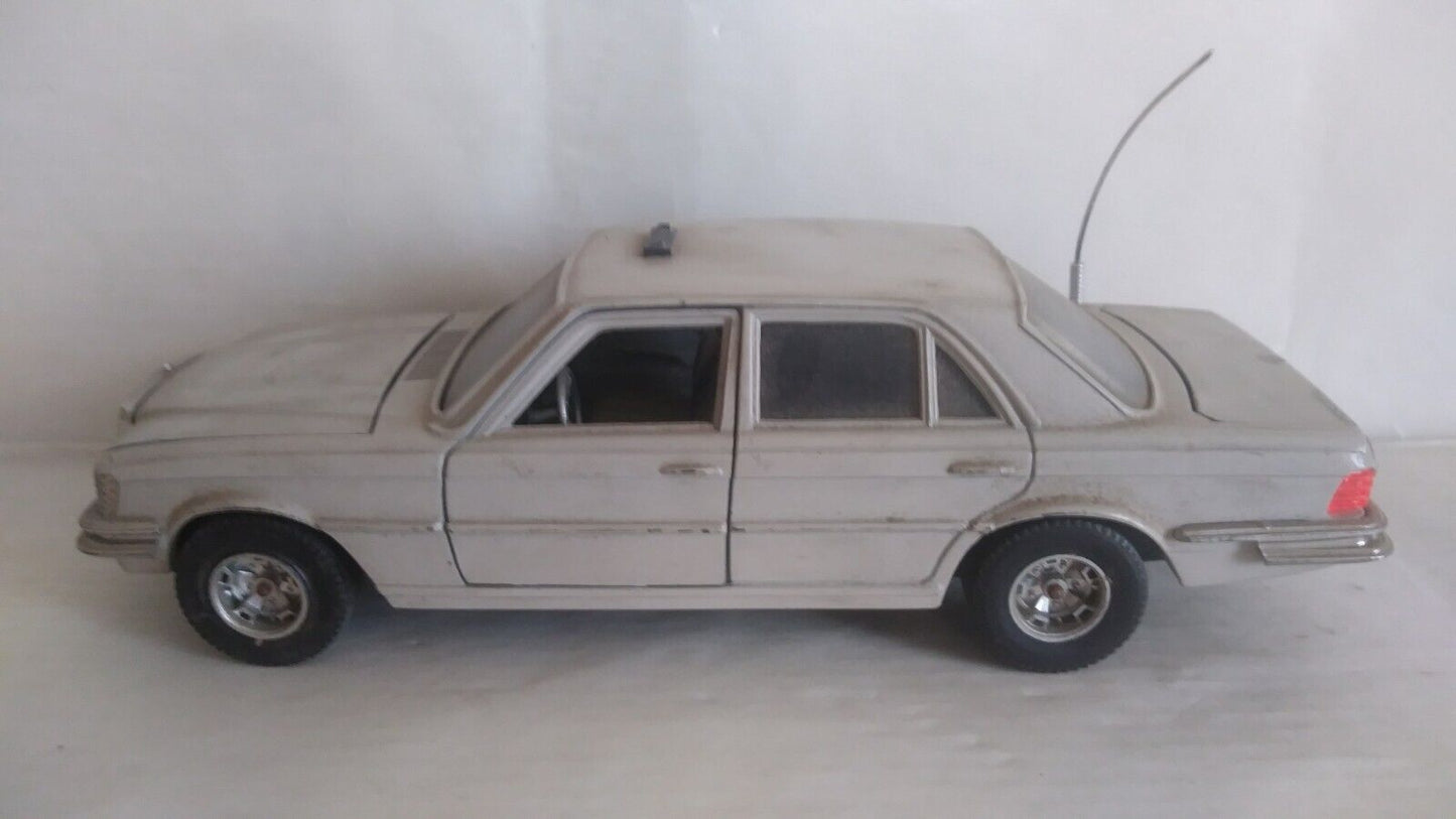 MERCEDES 450 SEL BURAGO SCALA 1/24