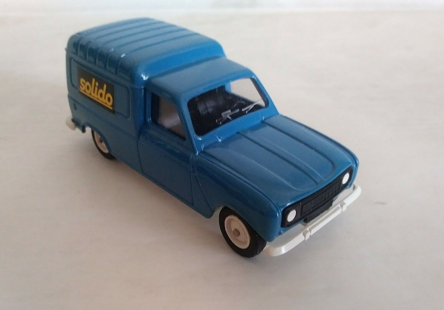 RENAULT 4 FURGONNETTE SOLIDO SCALA 1/43